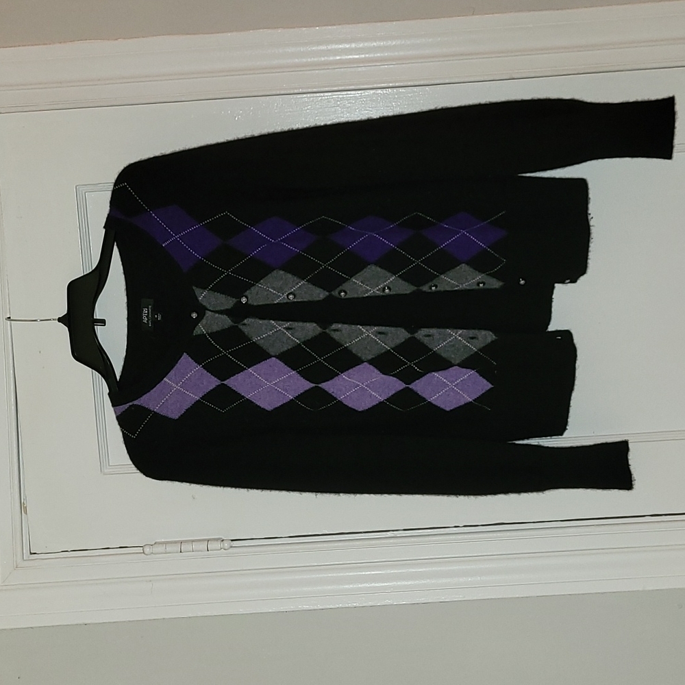 Apt. 9 100% Cashmere sweater